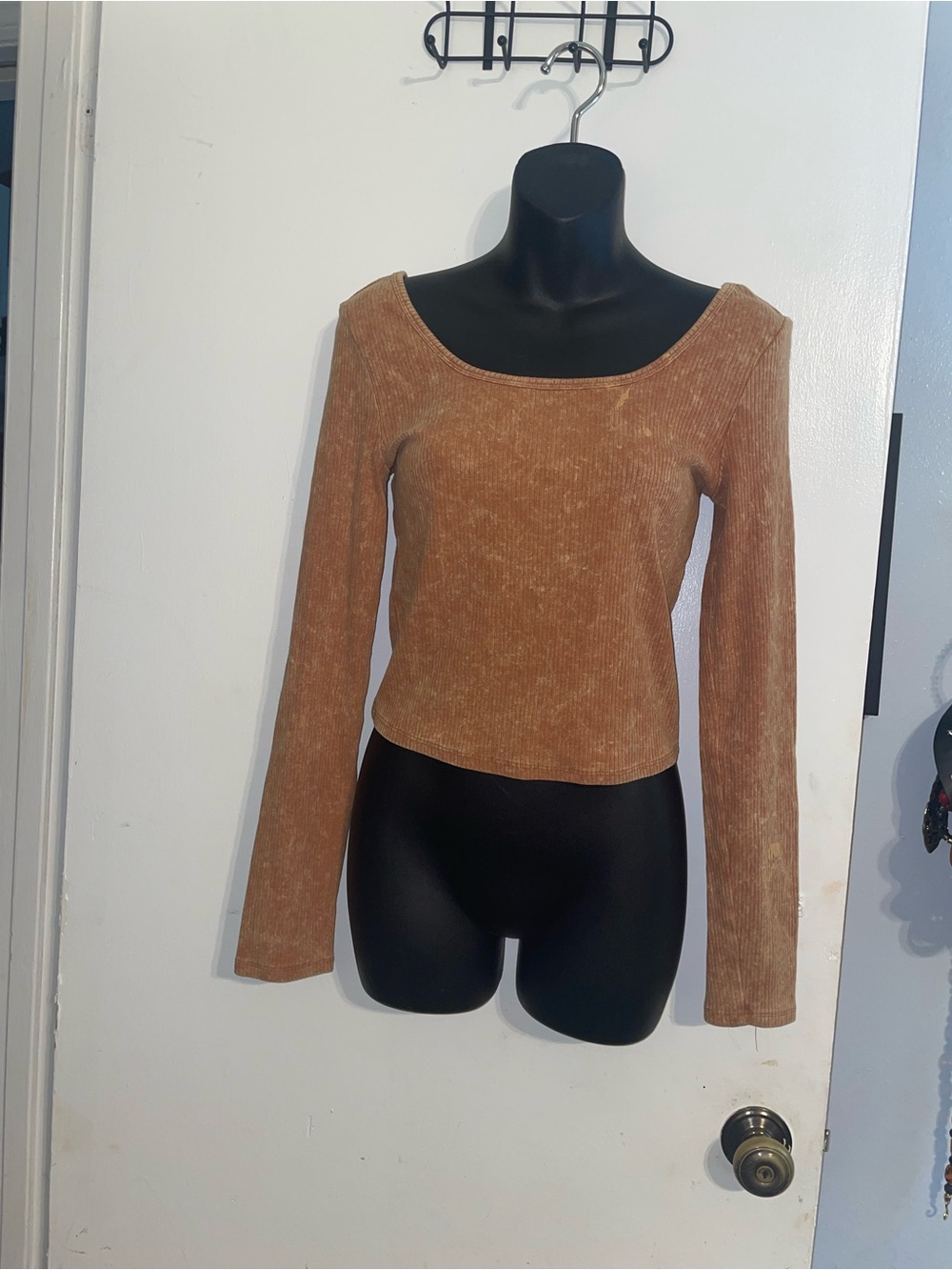wild fable Long-Sleeve Ribbed Scoop Neck Top in Rust Brown